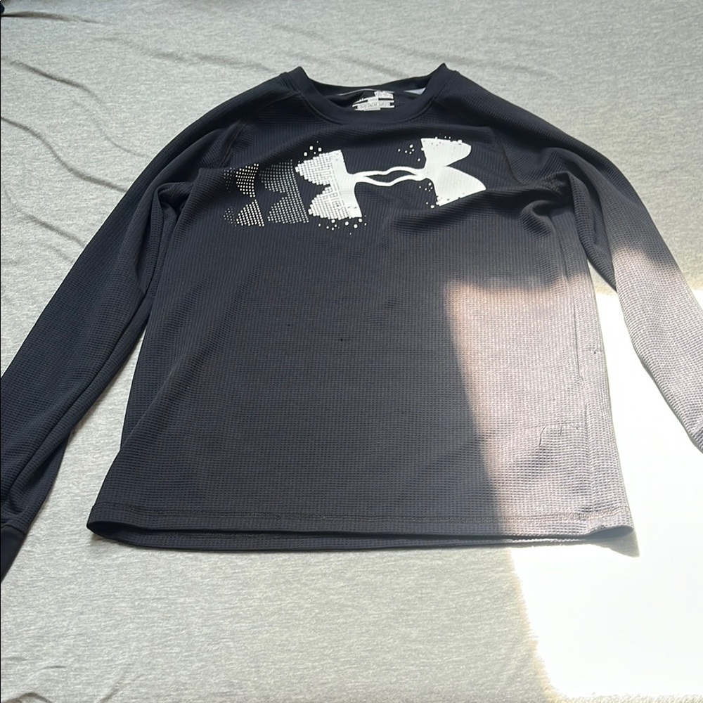 Long sleeve black under armor shirt, youth large